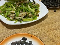 -超越海鲜屋(飞龙物业店)