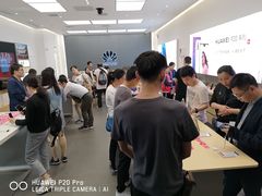 -华为智能生活馆(上海金桥国际商业广场)
