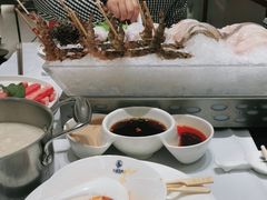 -红鼎豆捞·非遗鲍皇汤火锅(宝丰路店)