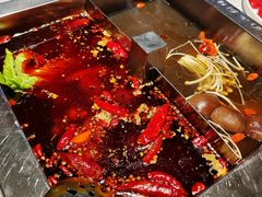 -二荆条·蜀鲜汇城市森林火锅