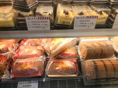 -红宝石·鲜奶小方·海派西点房(金杨店)