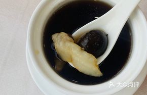 Black Garlic and Fish Maw Soup