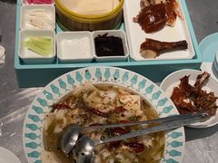 -姚姚酸菜鱼·金戈戈香港豉油鸡(喜荟城联名店)