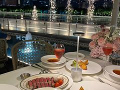 -MONICH牛排融合餐厅(和义大道购物中心店)