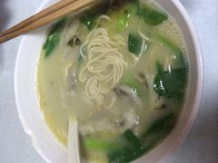-明呈黄鱼面馆(斜土路店)