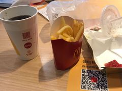 -麦当劳(杭州西湖银泰百货店)