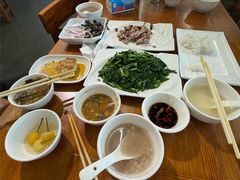 -滑二狗肉美食坊(国龙店)