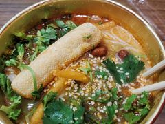 -鹤江桥·红油牛肉粉(SKP店)