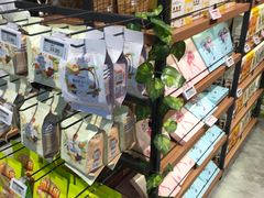 -三只松鼠(世欧广场店)