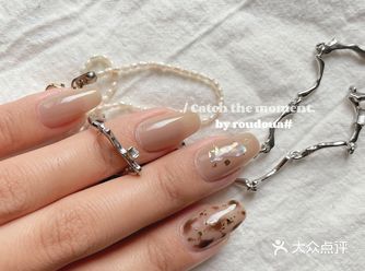 秋冬来临 该换新指甲啦