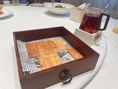 -品海楼·大连海胆锅贴馆(东港店)