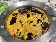 -钢管厂五区小郡肝串串香(奥克斯广场锦城万达店)