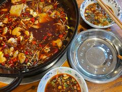 -仔耳朵冷锅鱼蛙芋儿鸡(莲花东路店)