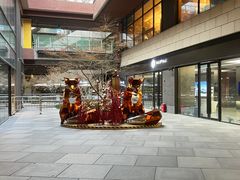 -瑞虹新天地月亮湾