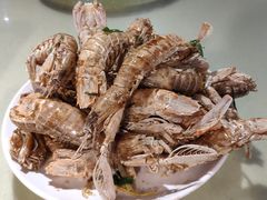 -三亚火车头万人海鲜广场