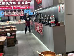 -成都你六姐·牛肉冒菜(信泰中心商场店)