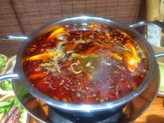 牛油红锅-独食火锅·半米屋台(直营总店)