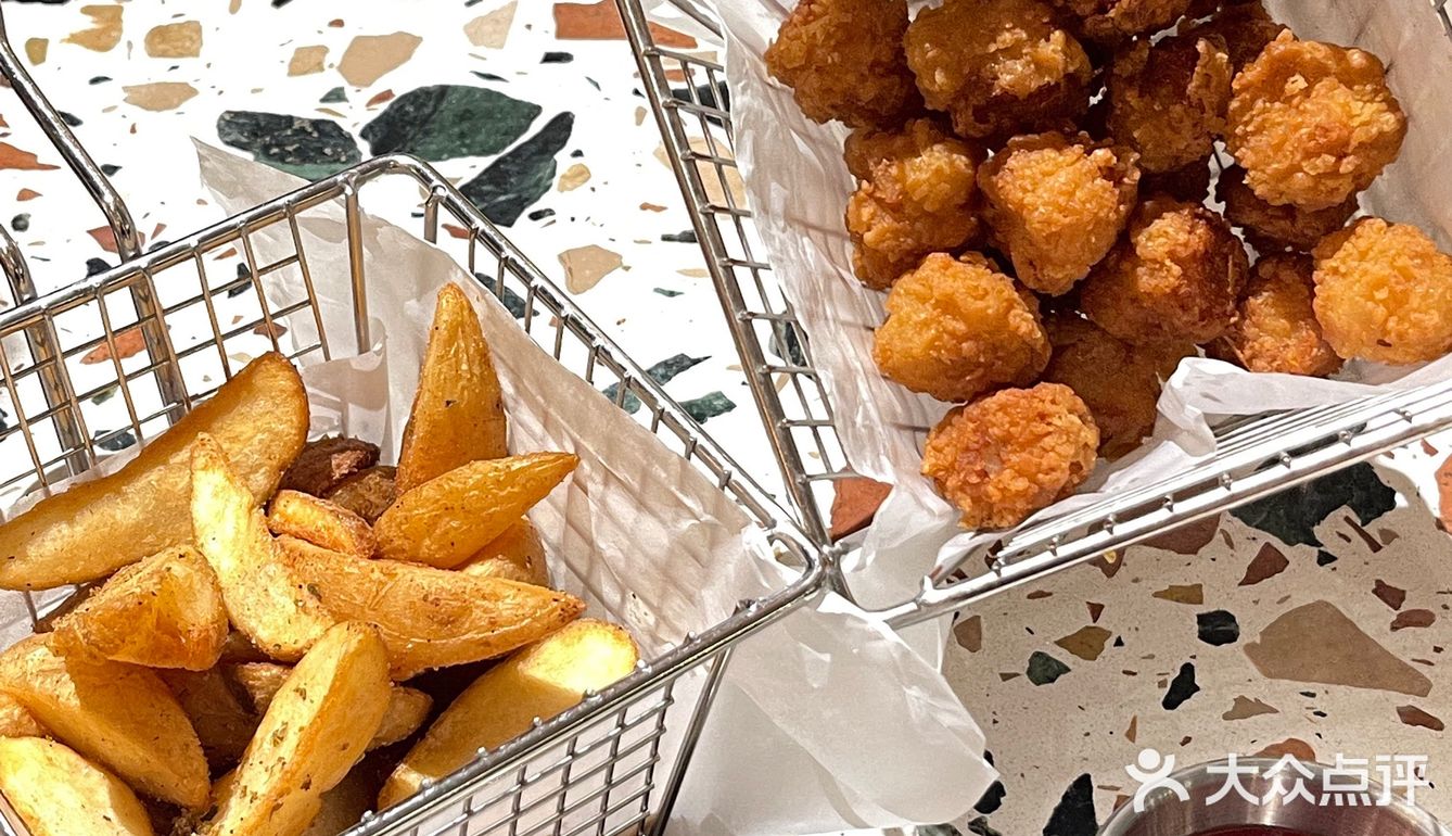 宝藏的爆汁牛肉汉堡，超实在的！