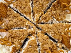 -卷们·现制生日蛋糕·蓝风车动物奶油(金源店)