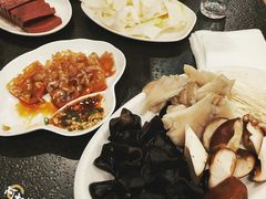 菌菇拼盘-湘肠香火锅店(团结湖店)