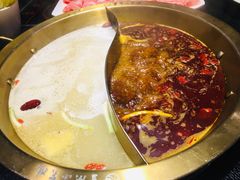 -重庆小天鹅火锅(中商广场店)