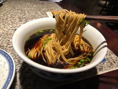 老牌阳春面-南京大牌档(香港广场店)