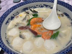 极品八宝鱼头皇-山外山菜馆(玉泉路店)