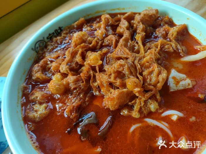 家味螺蛳粉&烤鱼(安远路店)网红炸蛋螺蛳粉图片
