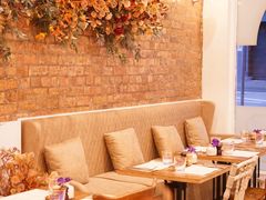 -FLOVIE FLORIST CAFE