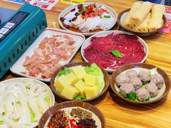-黔二妞地摊火锅(龙华清湖店)