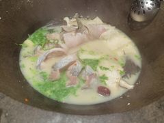 -鲜潭蒸汽石锅鱼(五道口购物中心店)
