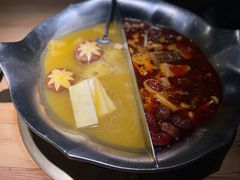红颜花胶鸡锅-湊湊火锅·茶憩(杭州湖滨银泰in77店)