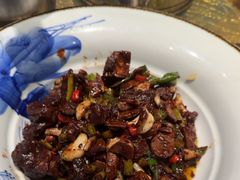 -洞庭土菜小炒馆(易发广场店)
