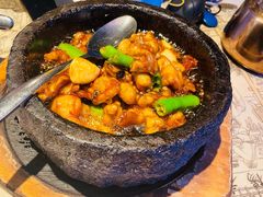 石锅杭椒牛蛙-桂满陇天书(南京德基旗舰店)