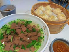 -馋三尺蟹粉小笼(人民广场店)