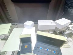 -梵克雅宝(国贸商城店)