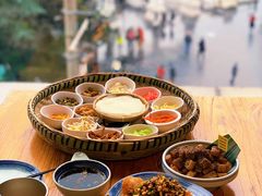 -包整·丝娃娃(一览甲秀楼风景店)