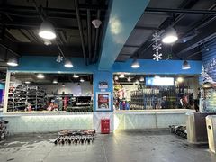 -乔波室内滑雪场