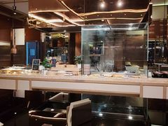 -大中华希尔顿酒店-念自助餐·嗨啤·小龙虾