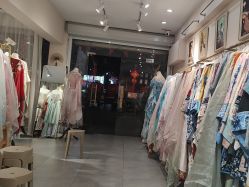 -一揽芳华汉服旗袍体验馆(拙政园店)