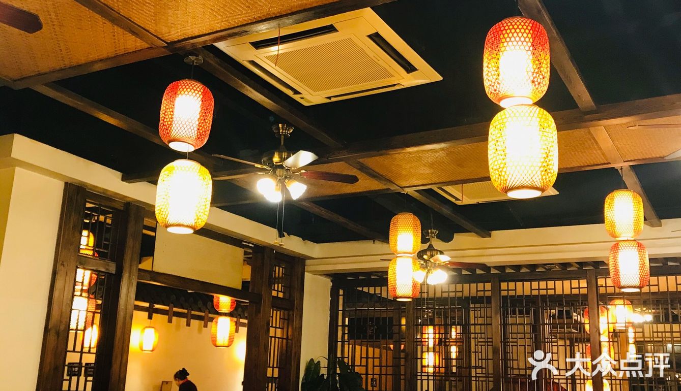 分量价格这些都很合理，环境也很好，场地很大