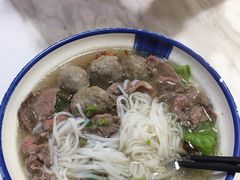 -抖牛白塔牛肉粿条汤(水围店)