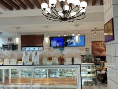 面包甜点陈列柜-老大昌(淮海中路店)