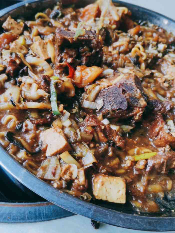 老村长排骨烩菜肉勾鸡(西门店)-"这道菜很快便在百姓之中流传开来,后