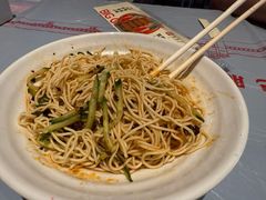 -肥肥虾庄·金牌油焖大虾(杨园滨江时代walk店)