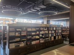 -尔雅书店(太原金广大厦店)