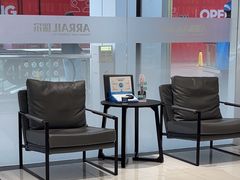 -瑞尔齿科(上海长风大悦城店)