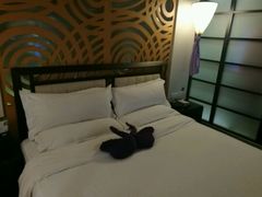 -喜鹊愉家酒店(郑州曼哈顿博览中心地铁站店)