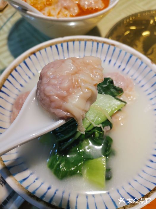 廣九广味食堂-猪肚鸡火锅(曼哈顿店)虾仁鲜肉云吞图片