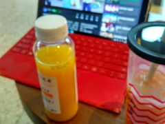 -星巴克(凯德晶萃店)